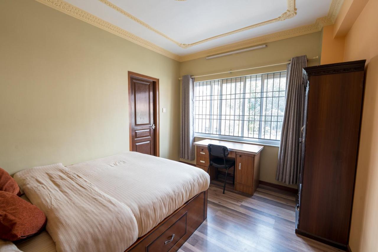 Shine Homestay Famille Francophone - Shine Home And Apartment Κατμαντού Εξωτερικό φωτογραφία