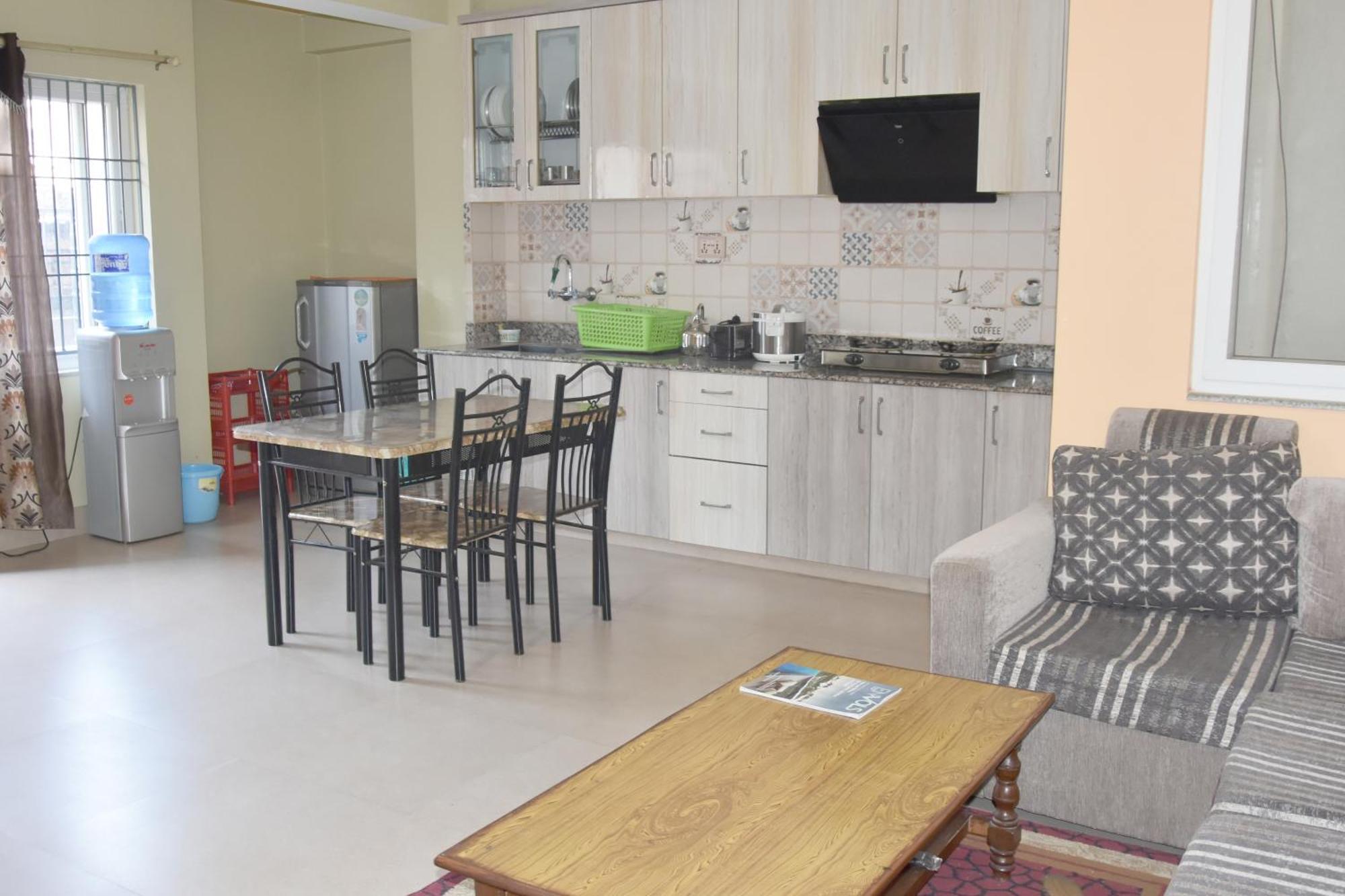 Shine Homestay Famille Francophone - Shine Home And Apartment Κατμαντού Εξωτερικό φωτογραφία